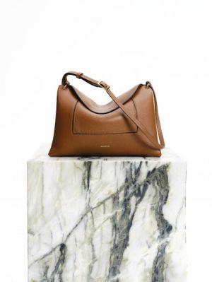 000148 TAN CRUST