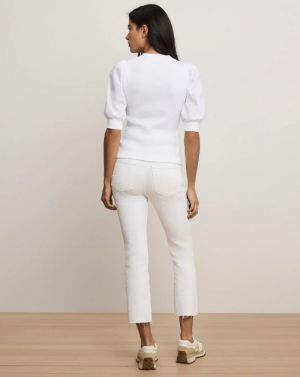 J2208JY0200831  WHITE